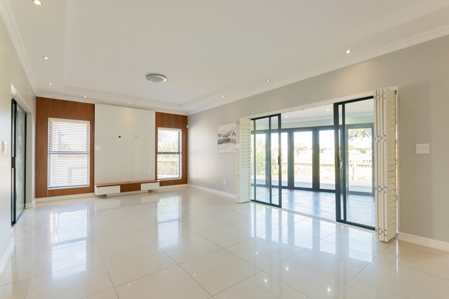 To Let 4 Bedroom Property for Rent in Langebaan Country Estate Western Cape